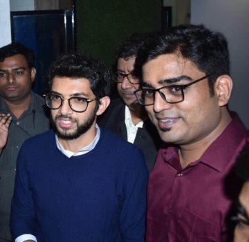 Aaditya Thackeray inaugurates Hridaynath Mangeshkar and family’s restaurant (9)