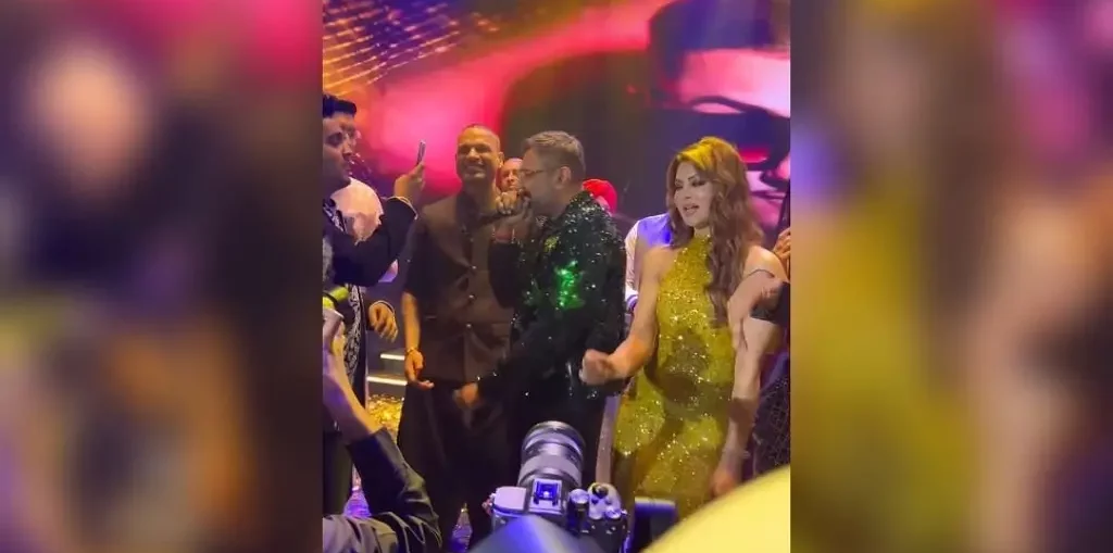 Urvashi Rautela Shikhar Dhawan & Yo Yo Honey Singh's celebratory dance