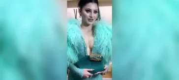 Urvashi Rautela French speaking ability